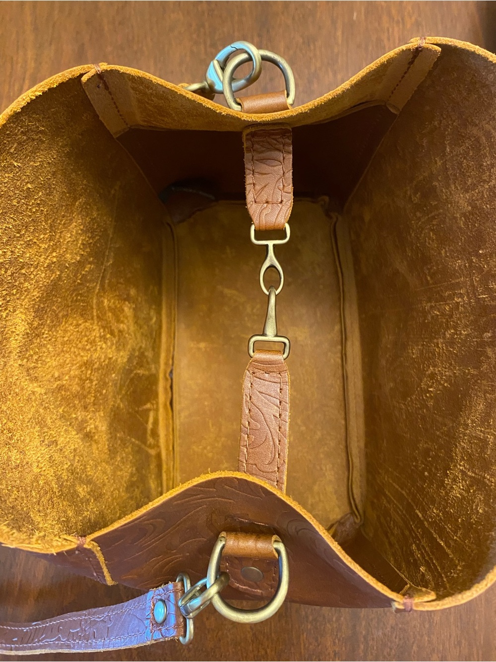 Portland Leather Goods Meadow Butterfly Bucket Bag - Picture 8 of 9